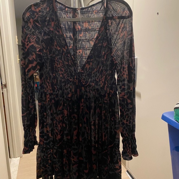 Free People Dresses & Skirts - Free People Black and Brown Animal Print V-Neck Long Sleeve Dress